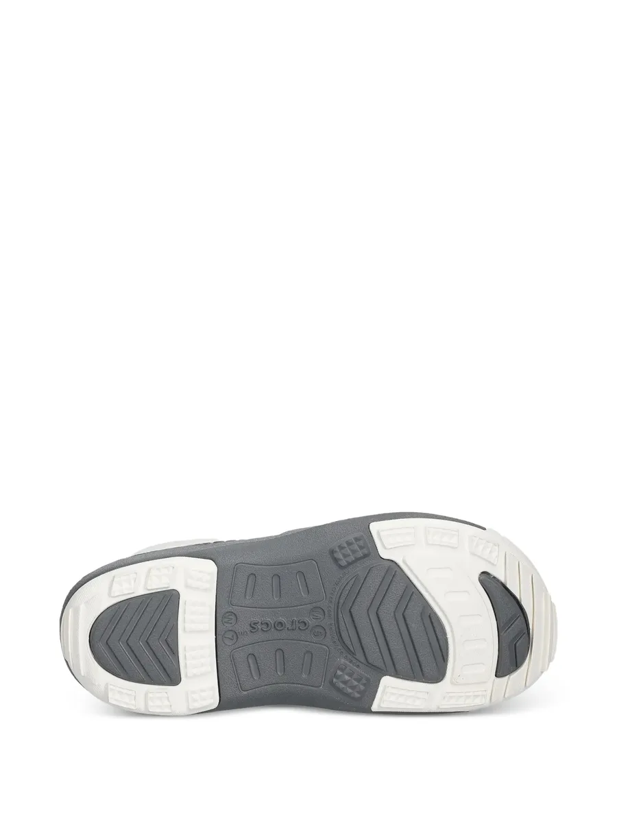 Quick Trail Low perforated slip-on sneakers 9