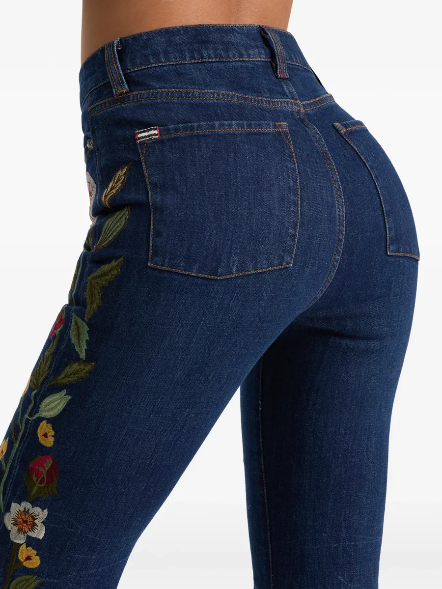 Beautiful floral embroidered jeans 13
