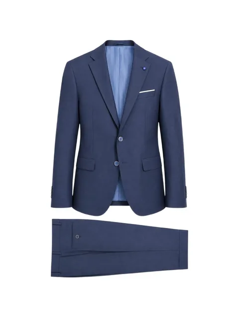 single-breasted tailored suit