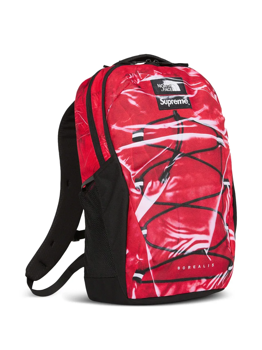 рюкзак Borealis Trompe L'oeil Red из коллаборации с The North Face 4