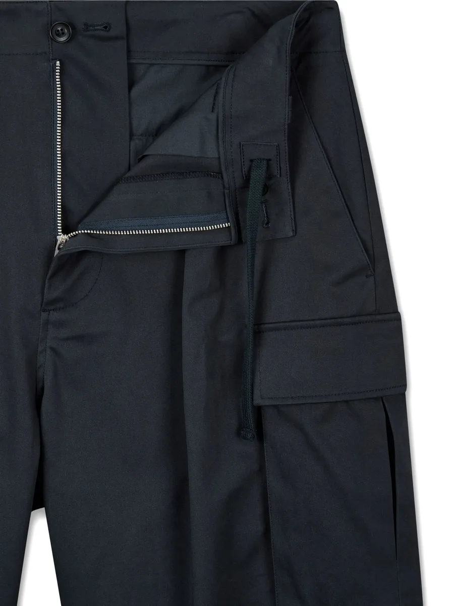 cargo-pockets trousers 8