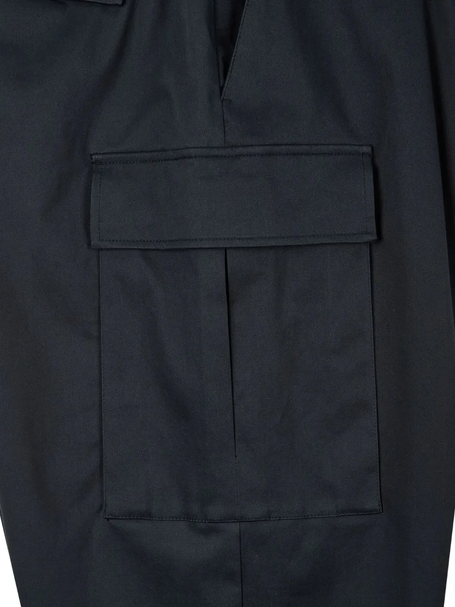 cargo-pockets trousers 9