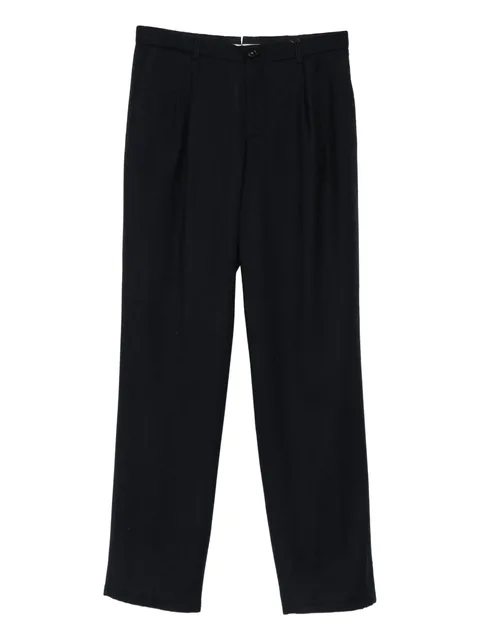 pleated trousers
