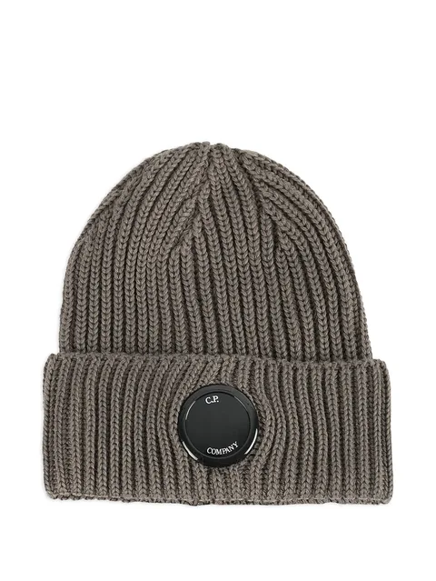 ribbed-detail logo-patch beanie