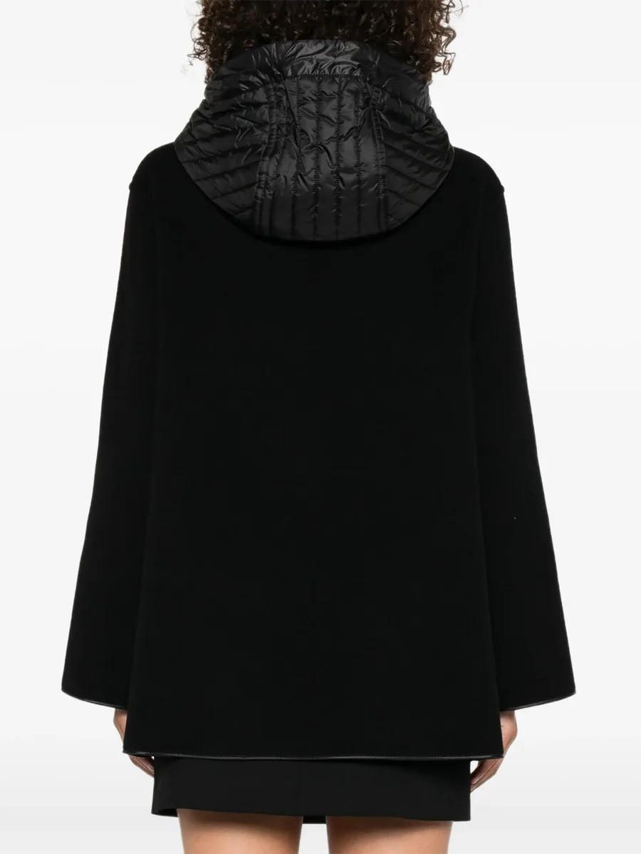 hooded toggle-fastening coat 7