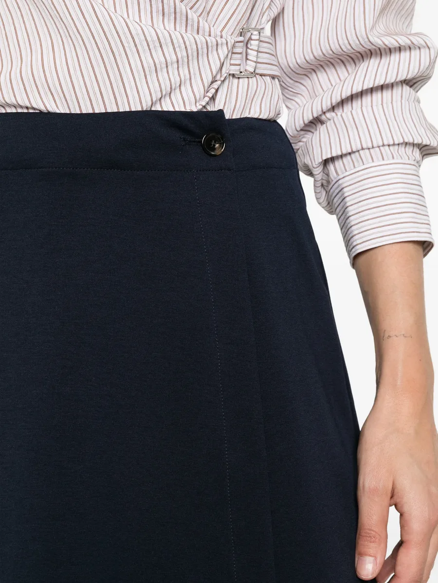 wrap-design shorts 9