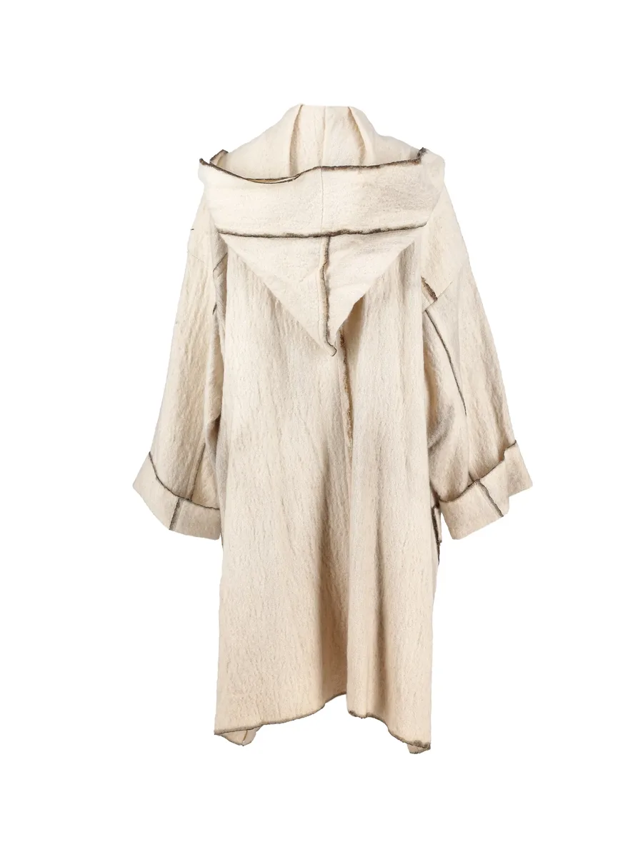 hooded toggle-fastening coat 4