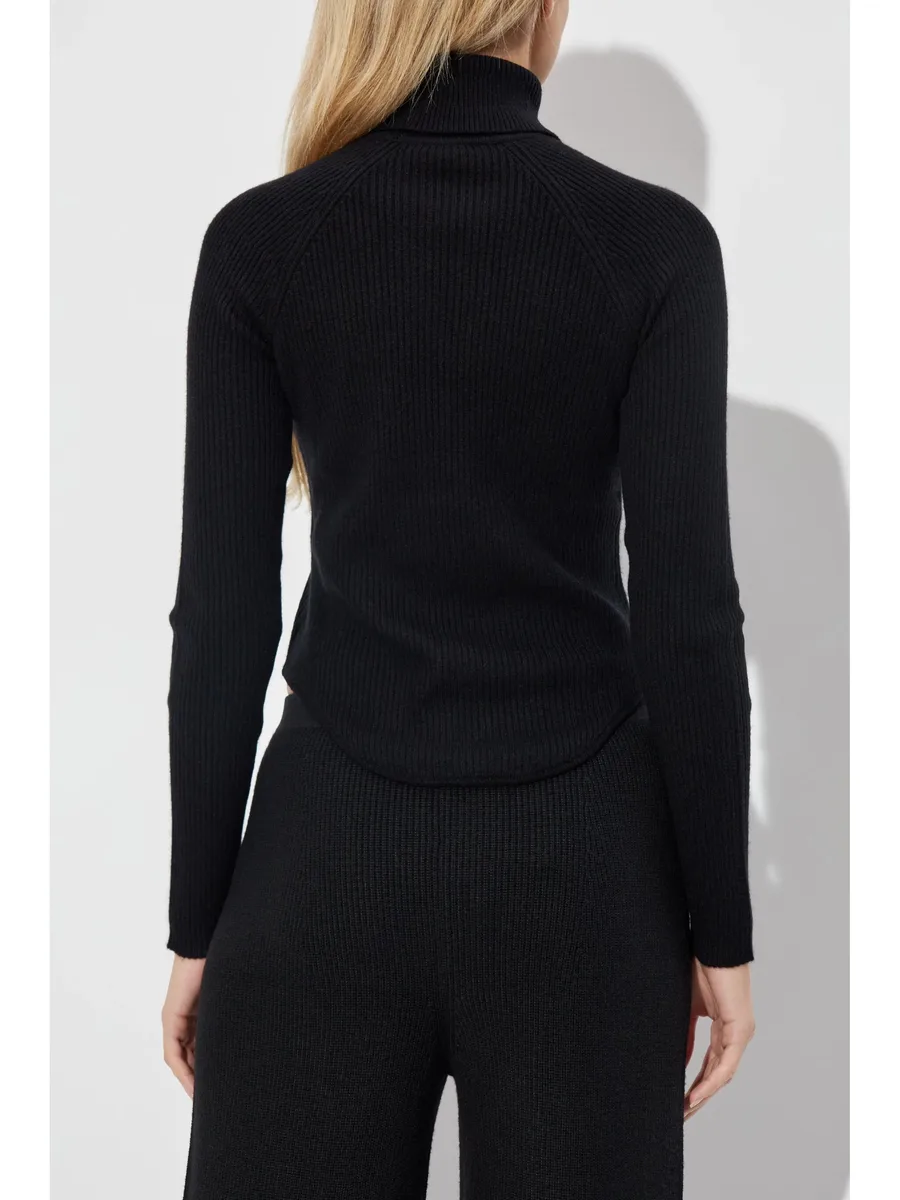 Belle sweater 8