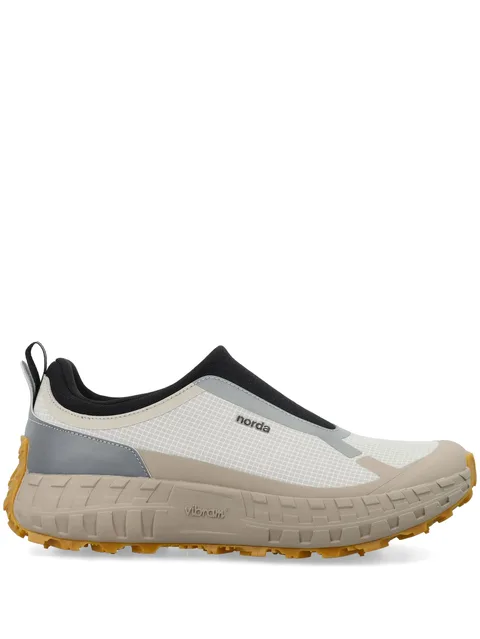 003 slip-on sneakers