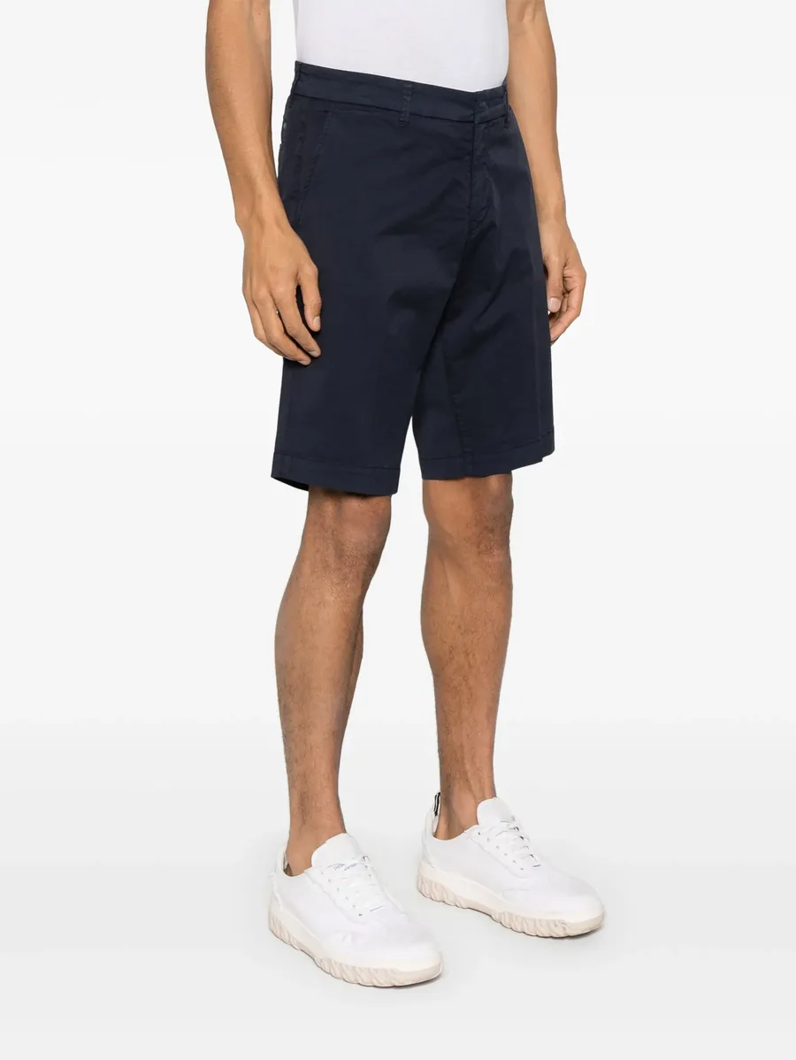 Guru shorts 6