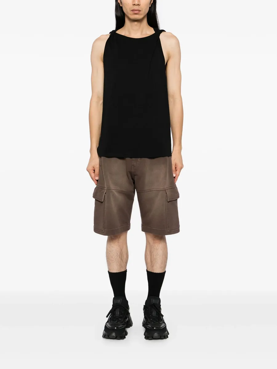 garment-dyed cargo shorts 3