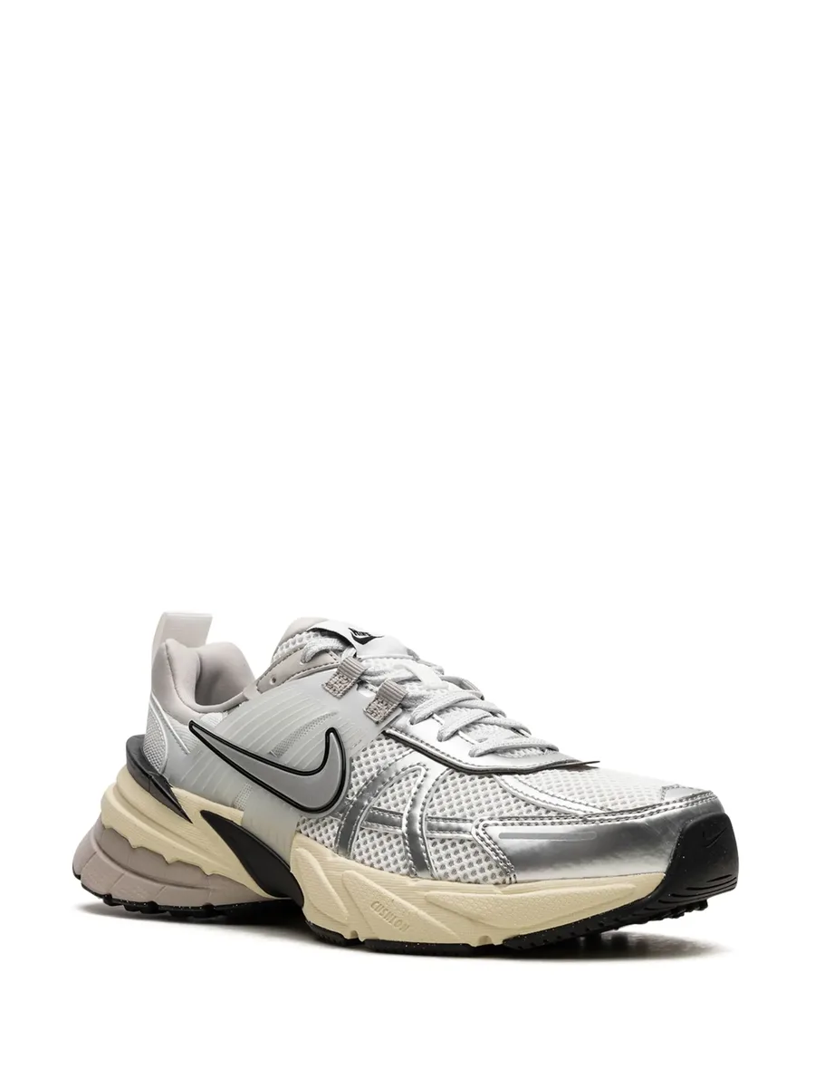 кроссовки V2K Run 'Metallic Silver' 4