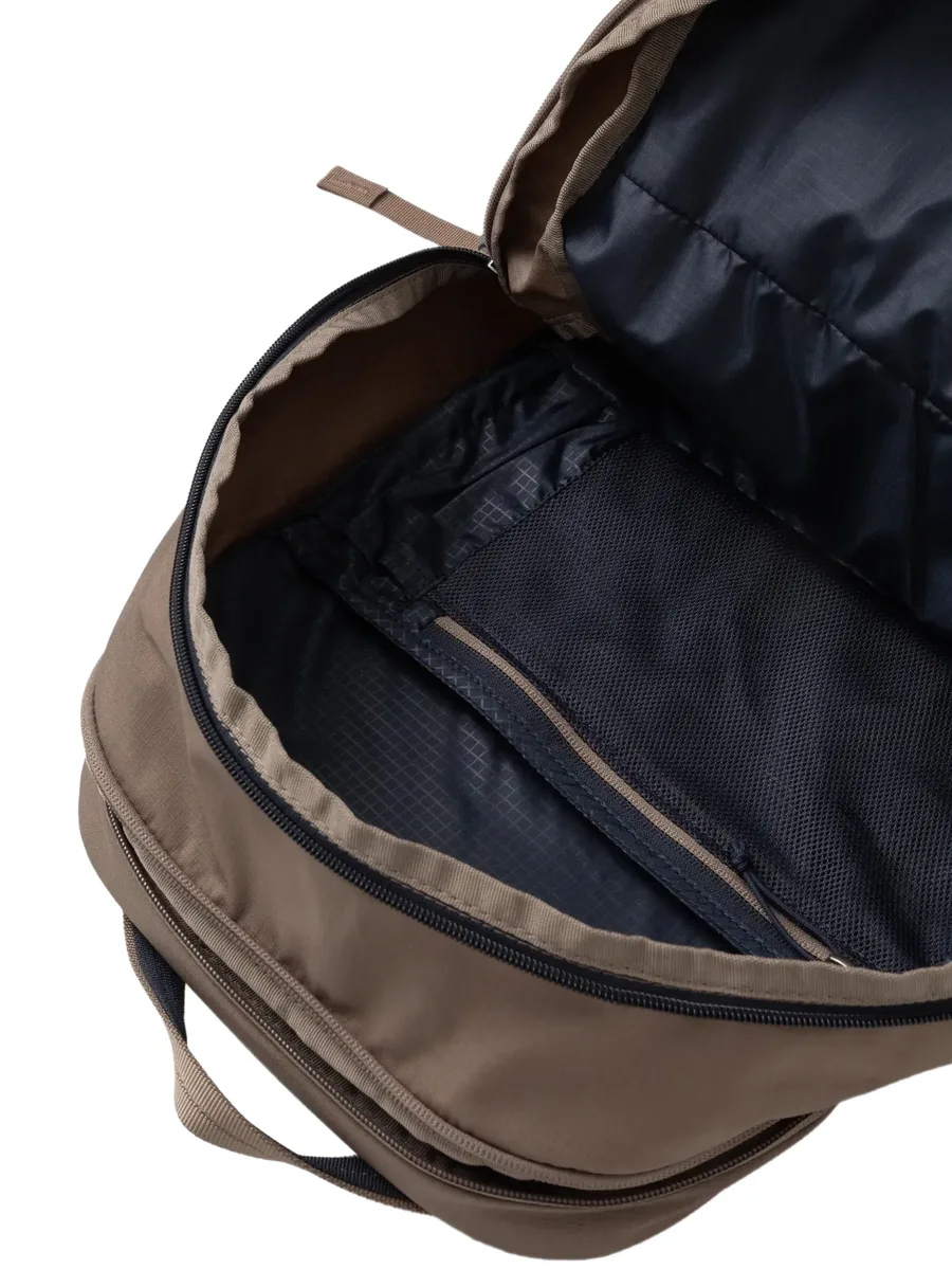 рюкзак Retna 25L на молнии с логотипом 10