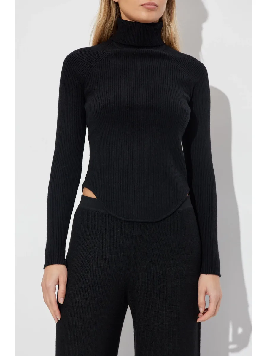 Belle sweater 6
