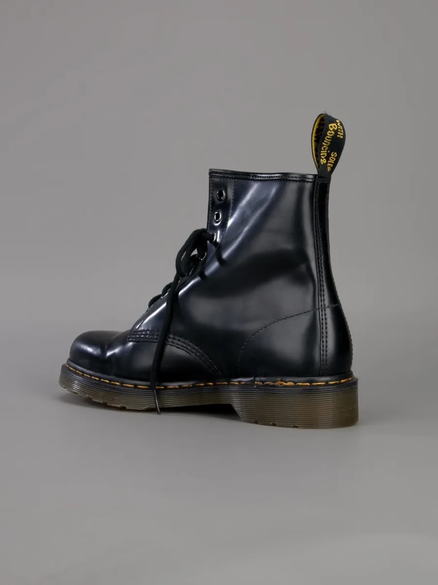 lace up boot 10