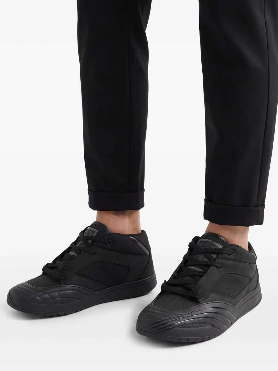 4G-appliqué tonal sneakers 3