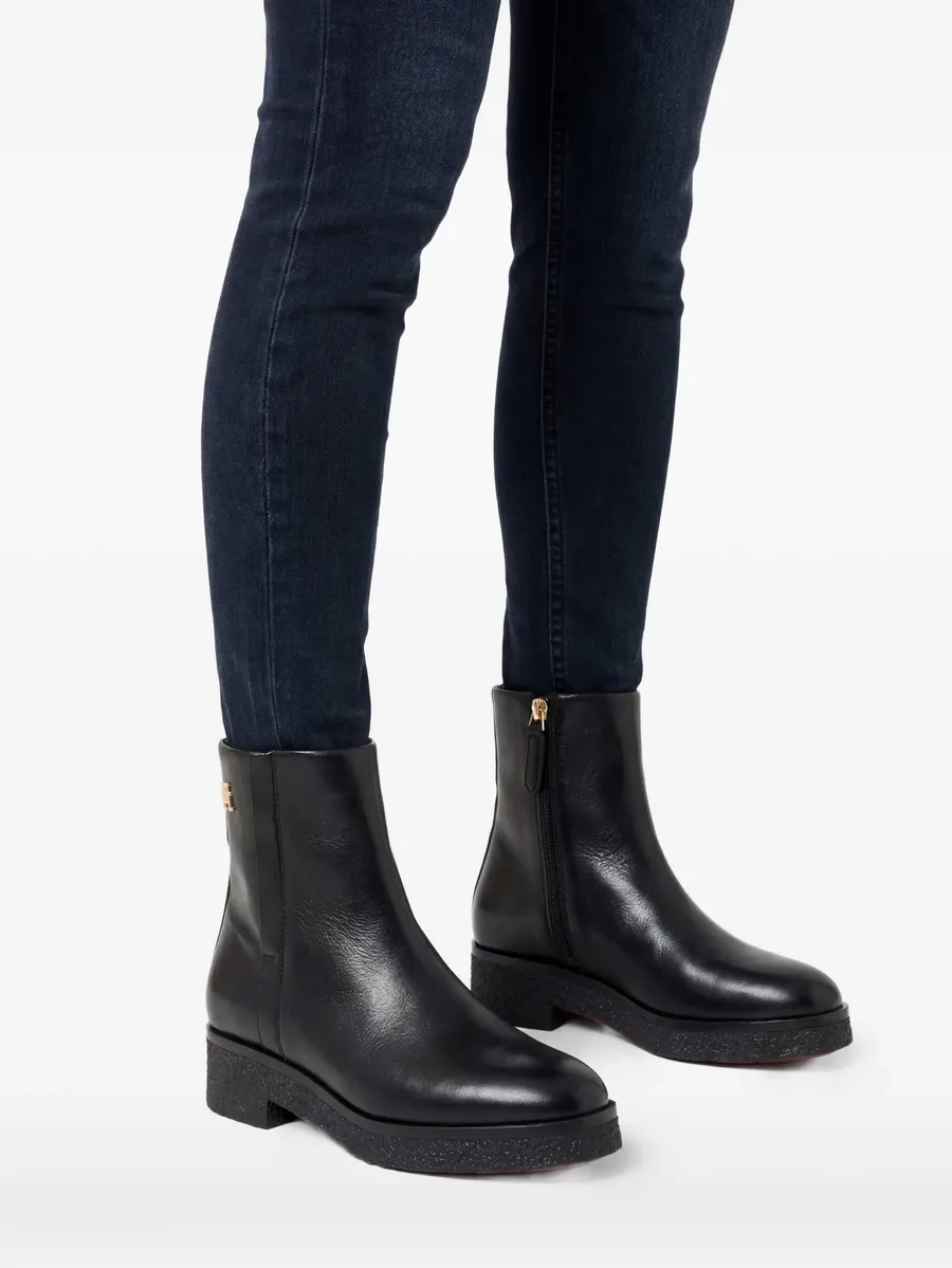 logo-plaque leather ankle boots 3