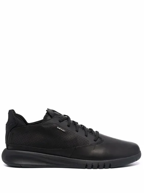 Aerantis low-top sneakers