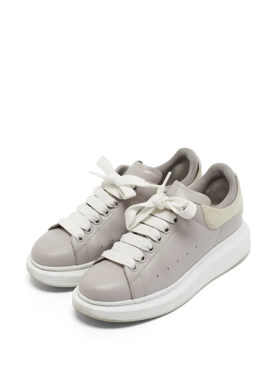 Oversized sneakers 3