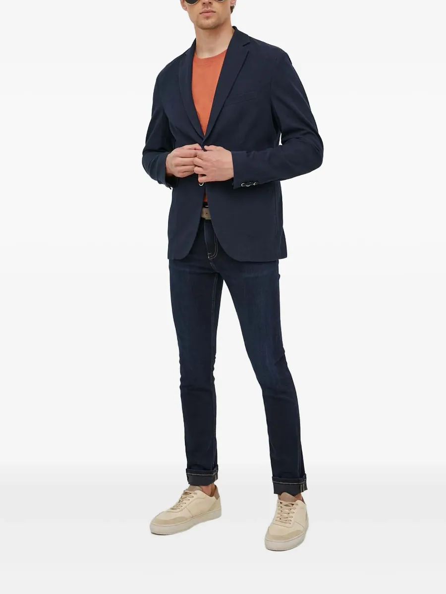 logo patch jeans 3