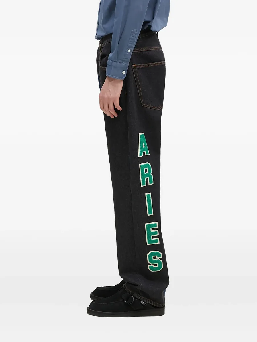 embroidered-logo jeans 5