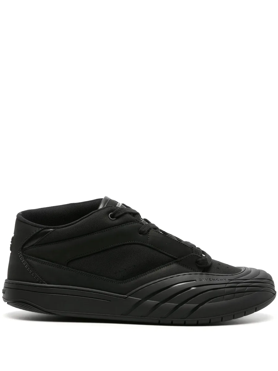 4G-appliqué tonal sneakers 2