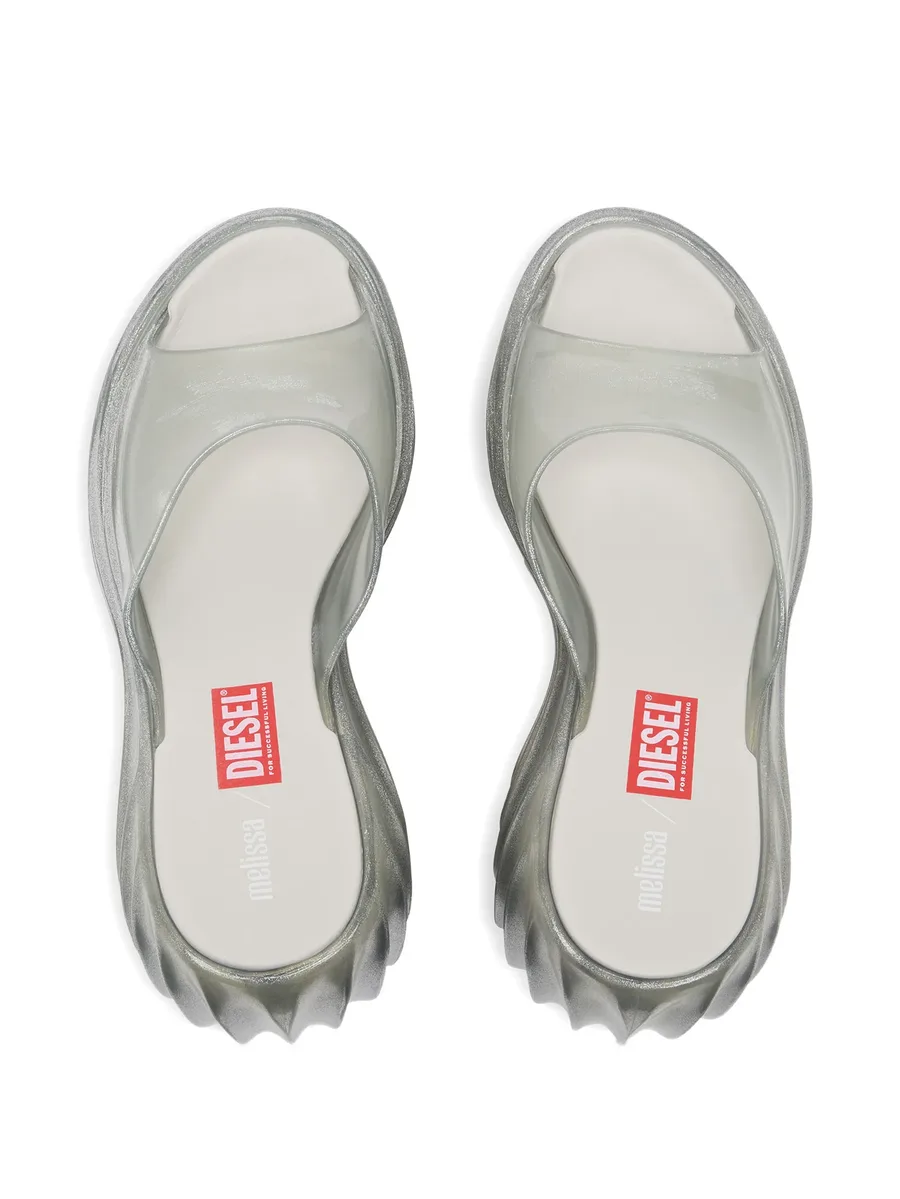 мюли на платформе из коллаборации с Melissa 8