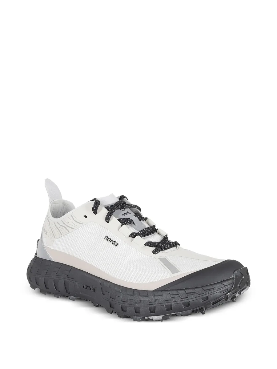 001AM sneakers 3
