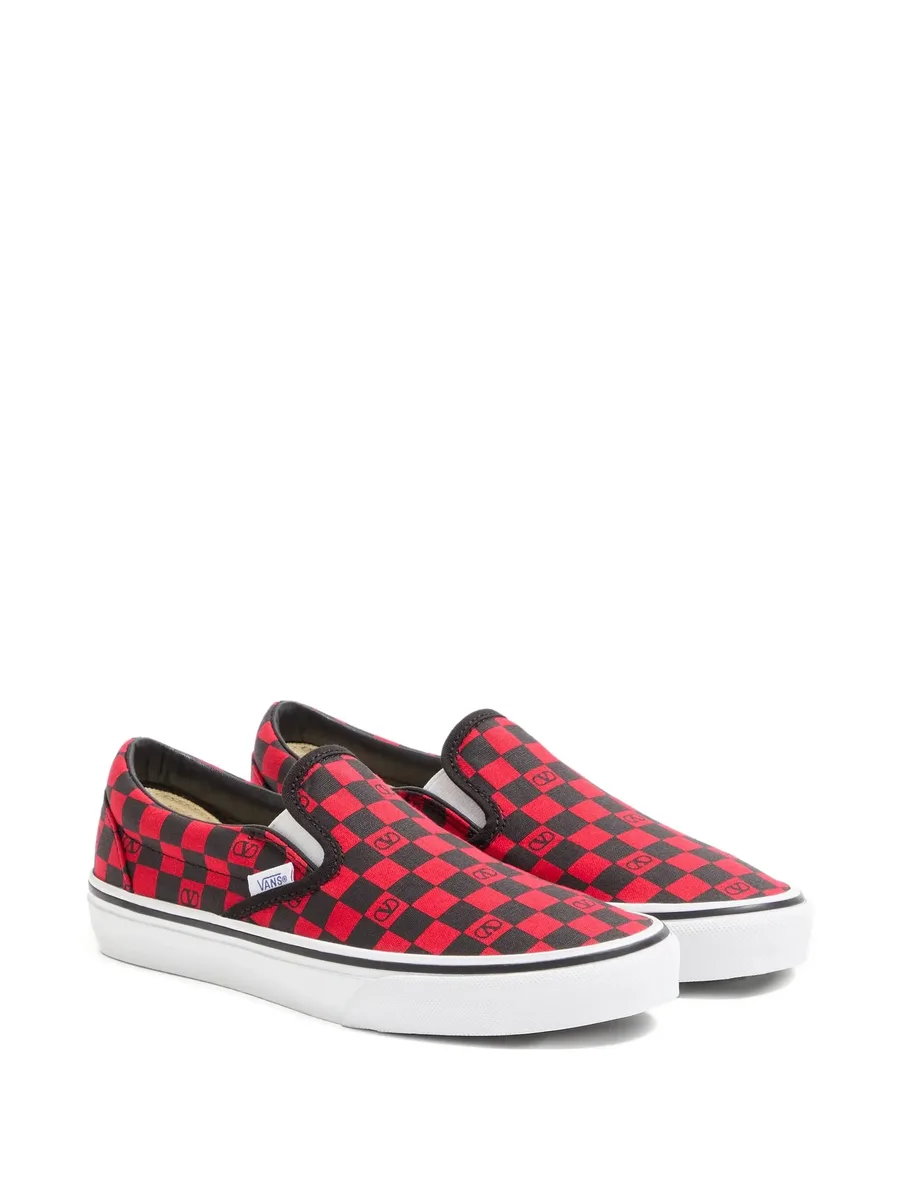 x Vans Vlogo checkerboard sneakers 3