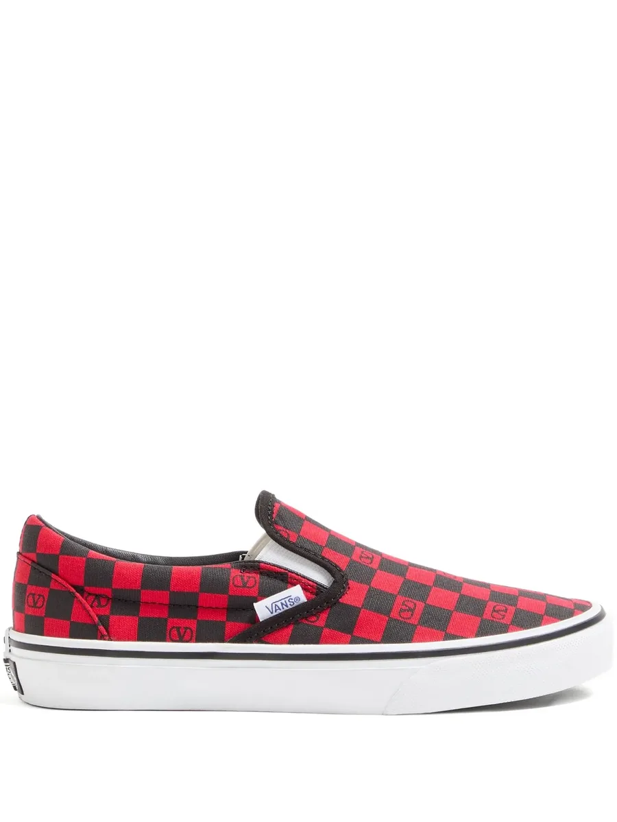 x Vans Vlogo checkerboard sneakers 1