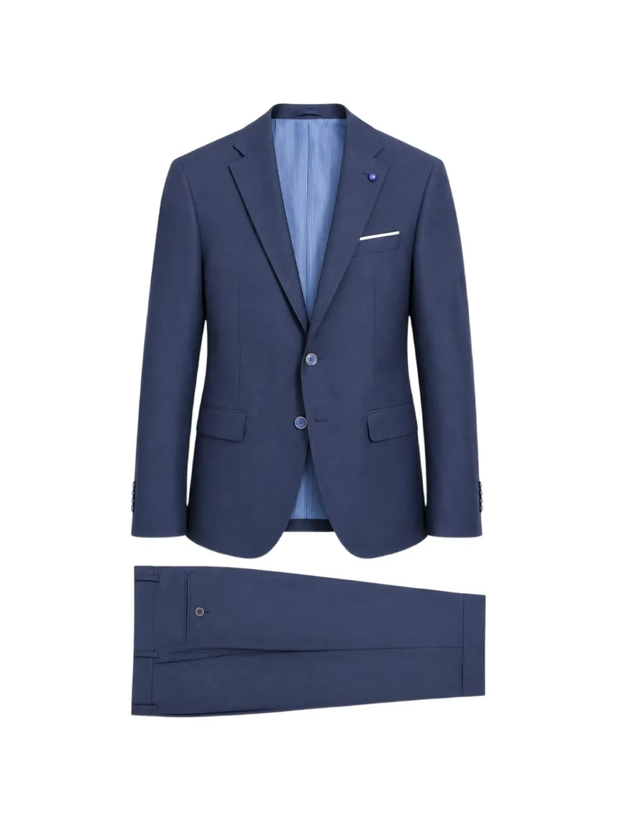single-breasted tailored suit 1