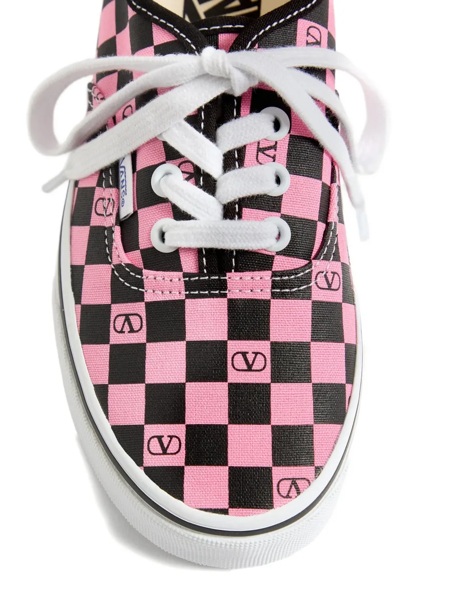 кеды с логотипом VLogo Checkerboard из коллаборации с Vans 10