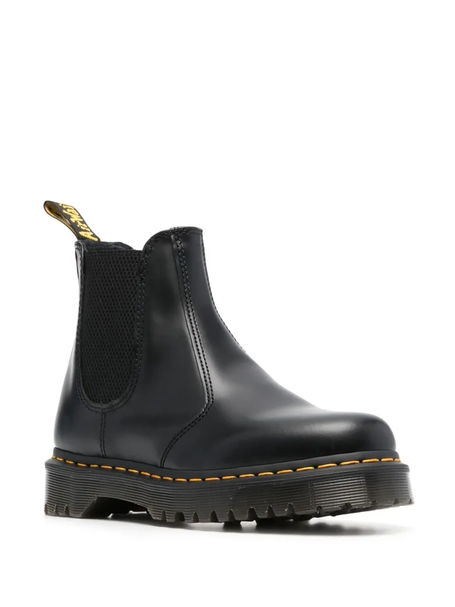 leather round-toe boots 3