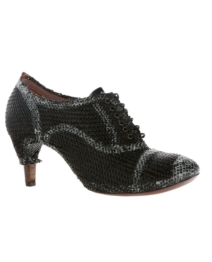 Lace up shoe 1