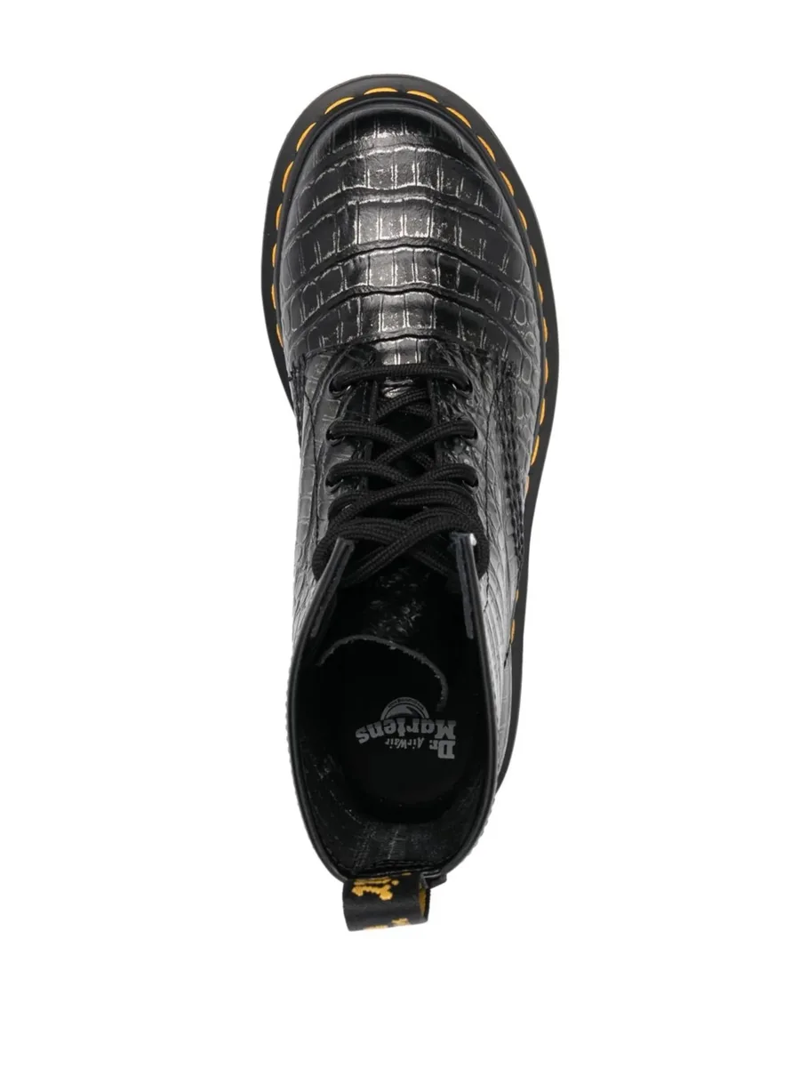 ankle-length boots 7