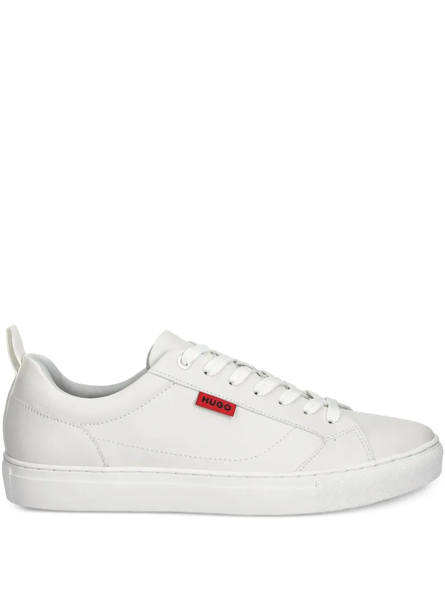 low-top sneakers 1