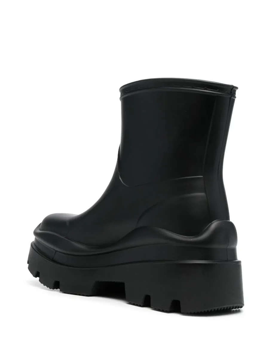 logo-embossed ankle boots 6