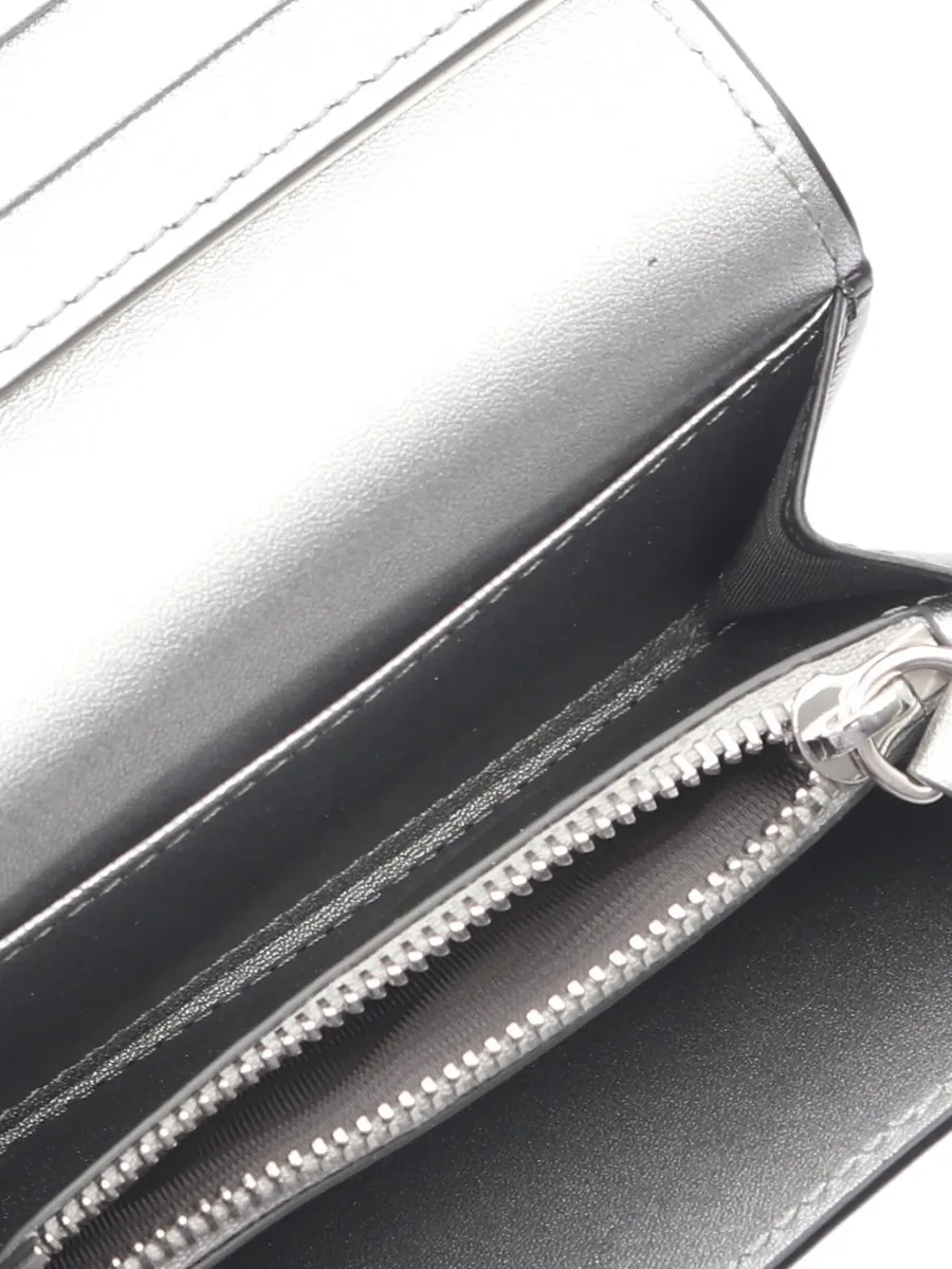 bi-fold leather wallet 5