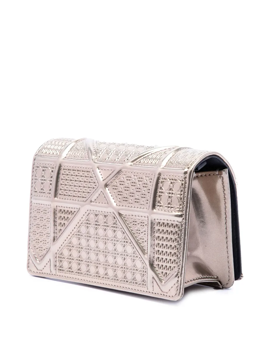 сумка через плечо Metallic Patent Microcannage Diorama Wallet on Chain (2016 год) 5