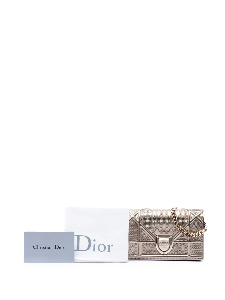 сумка через плечо Metallic Patent Microcannage Diorama Wallet on Chain (2016 год) 14