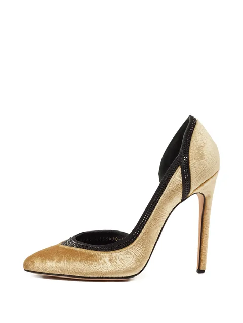 pointed-toe pumps