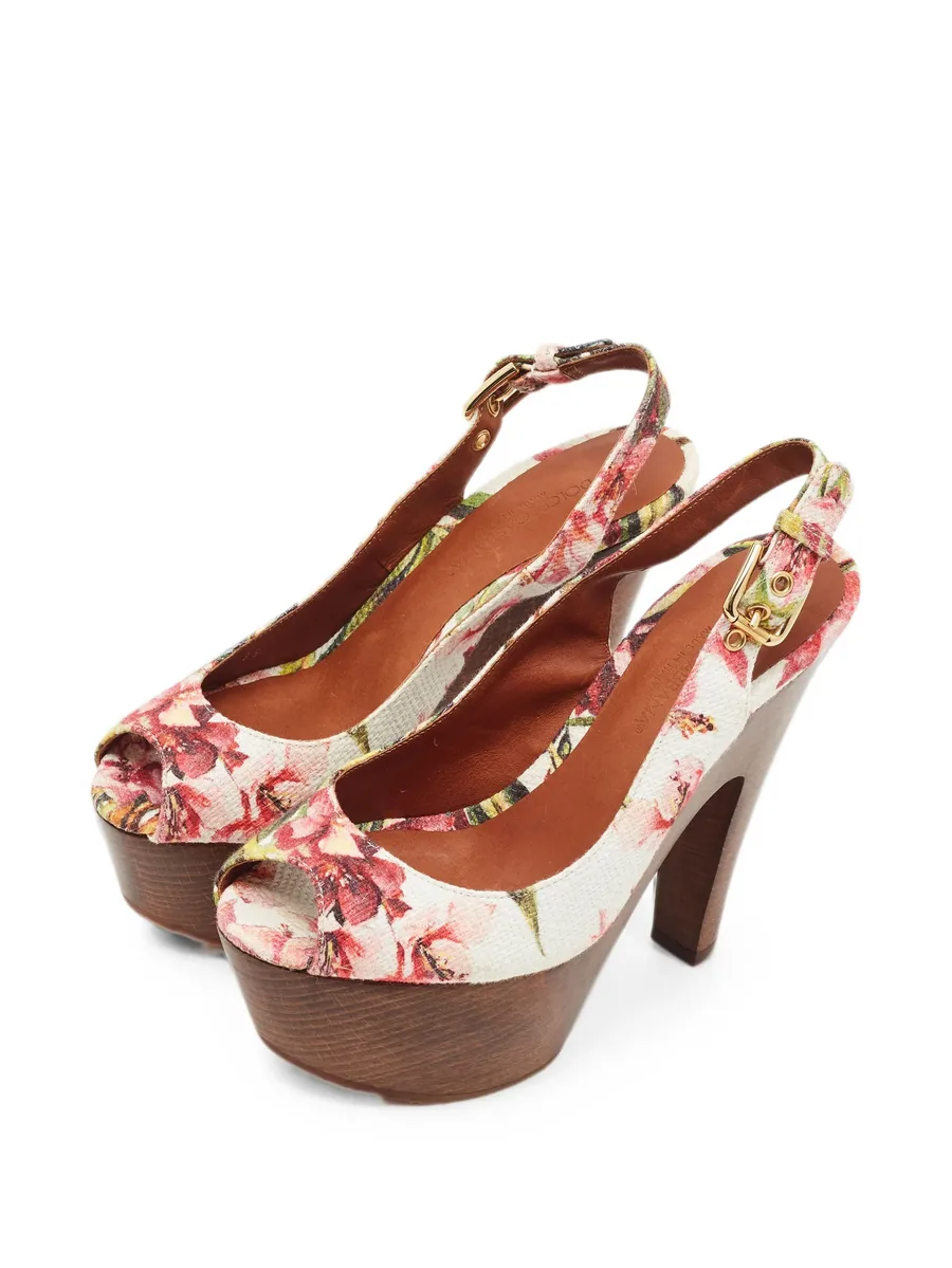 floral-print platform heeled sandals 8